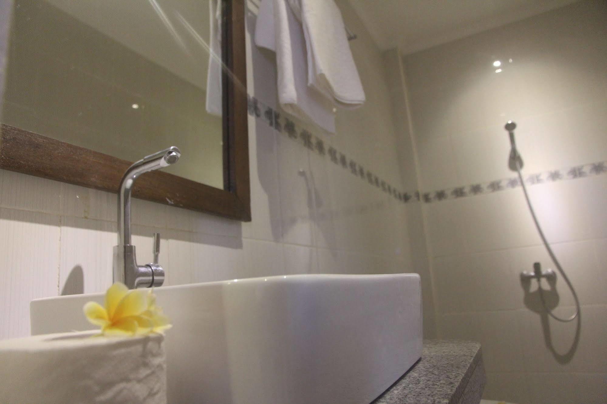 D'Camel Hotel Lembongan Экстерьер фото